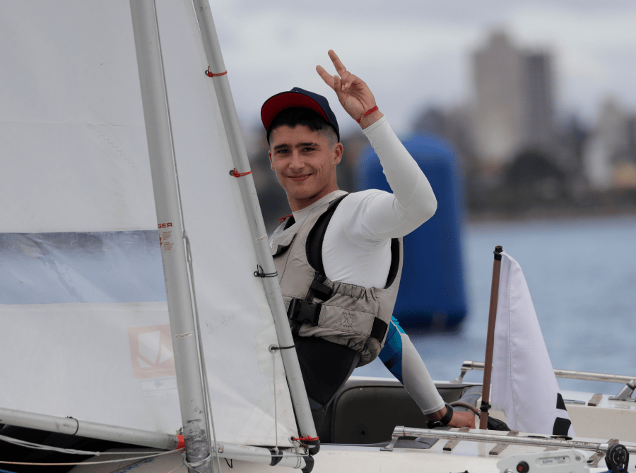 Ricardo Seguel, velerista nacional y estudiante de Psicología UC,