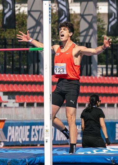 Nicolás Numair, Deportista UC obtuvo el oro en el Orlando Guaita 2026